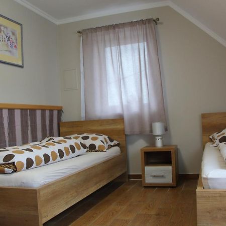Hegylanc Fogado Bed & Breakfast Sotony Ngoại thất bức ảnh