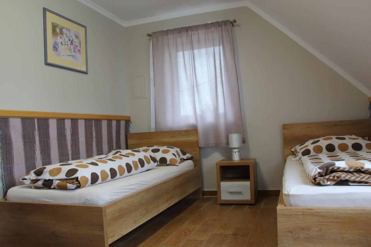 Hegylanc Fogado Bed & Breakfast Sotony Ngoại thất bức ảnh